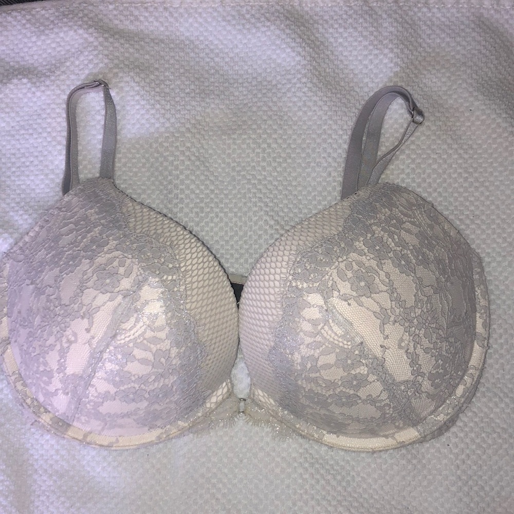 Victoria Secret Bra NWOT